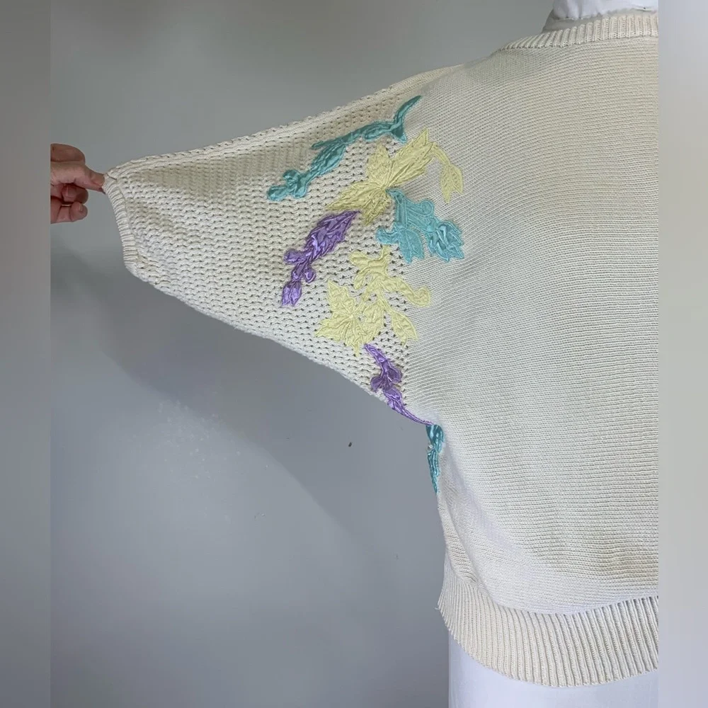 Vintage Kyouko Design Studio Pastel Floral Embroidered Cotton Knit Sweater - Picture 2 of 6